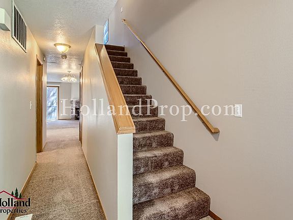 3rd image of 15466-70 SW Donna Ct #15470