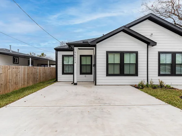 4661 Clover St #B, Houston, TX 77051