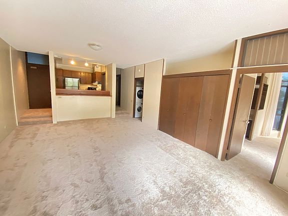 3rd image of 1020 Aoloa Pl APT 107A