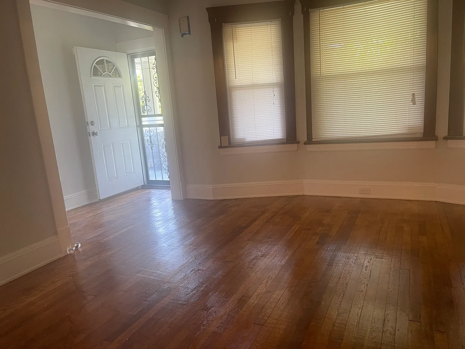 2 bed, 780 sqft, $1,100 — Photo 2