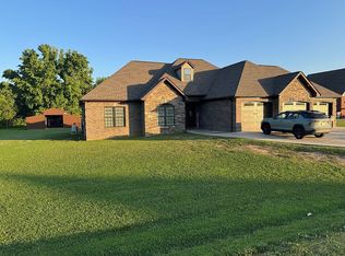 264 Naomi Dr, Rogersville, AL 35652