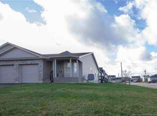 2 Thornhill Cres, Moncton, NB E1A6B4