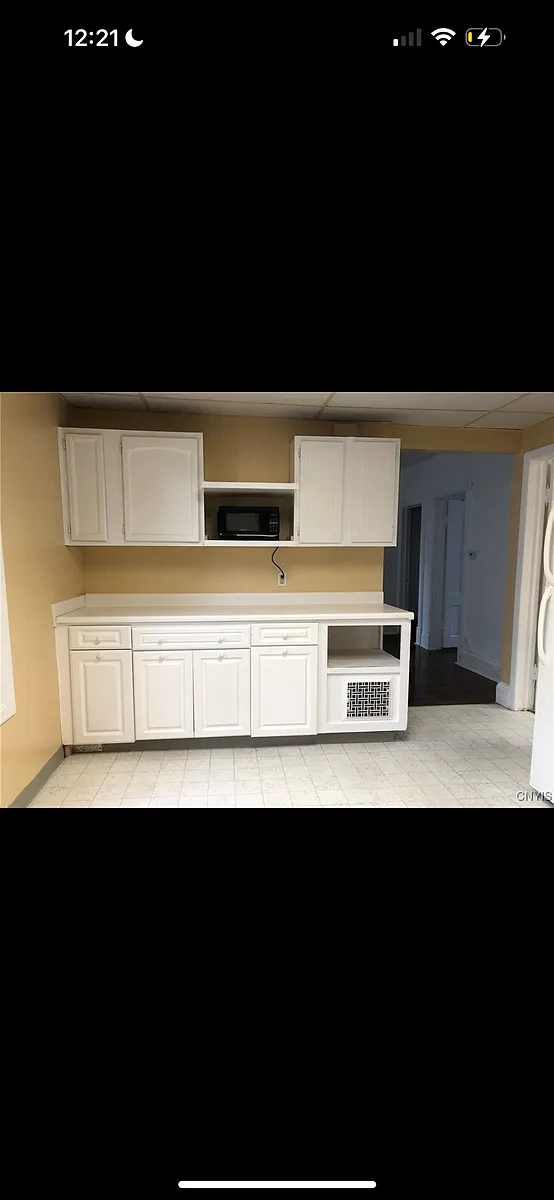 Building Photo - 710 Bear St #2