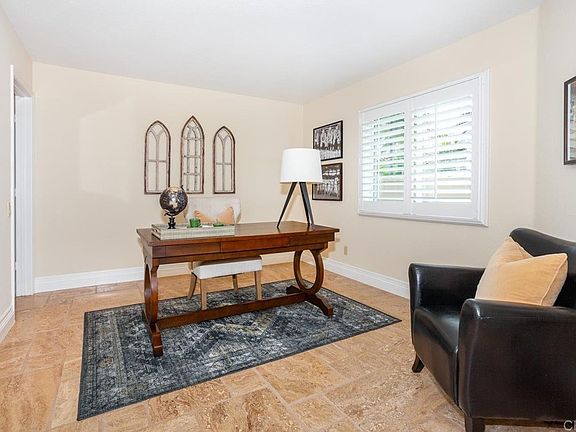 3rd image of 1920 Mountain Valley Ln