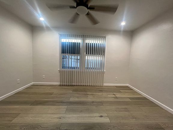 3rd image of 00-923 Linden Ave #10