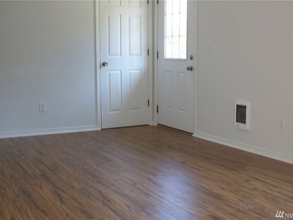 Entry to living room