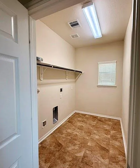 10002 Nathans Cv — Photo 6