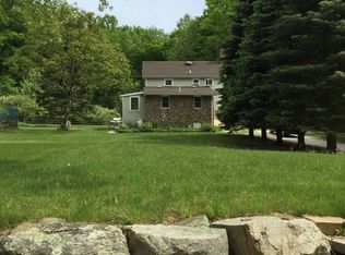 89 Red Mill Rd, Glen Gardner, NJ 08826