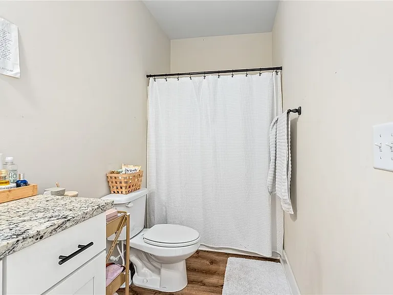 868 Twin Forks Ave #5 — Photo 17