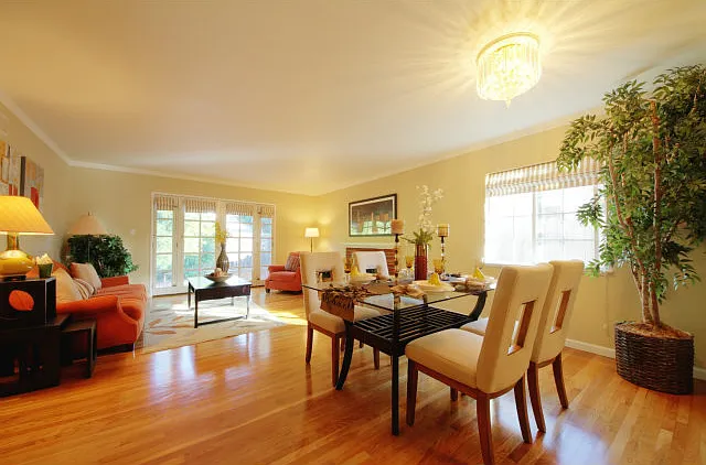 3 bed, 1240 sqft, $5,200 — Photo 2