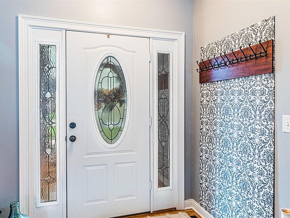 5th image of 2827 Palisades Ct