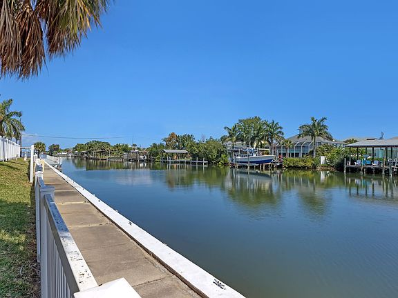 4th image of 250 N Banana River Dr APT D9