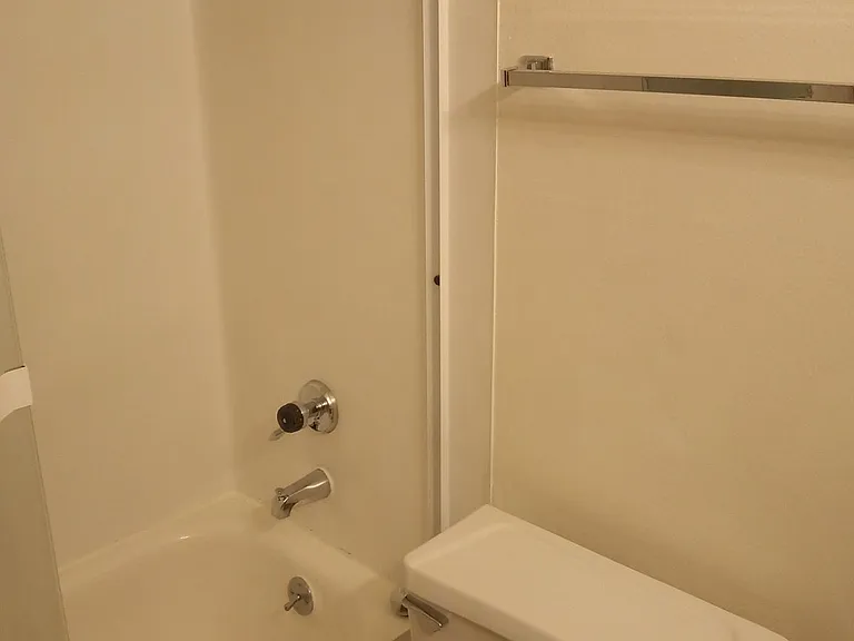 4228 SE 15th Ave #8 — Photo 11