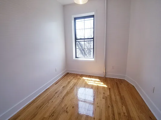 Rented by Corcoran | media 19