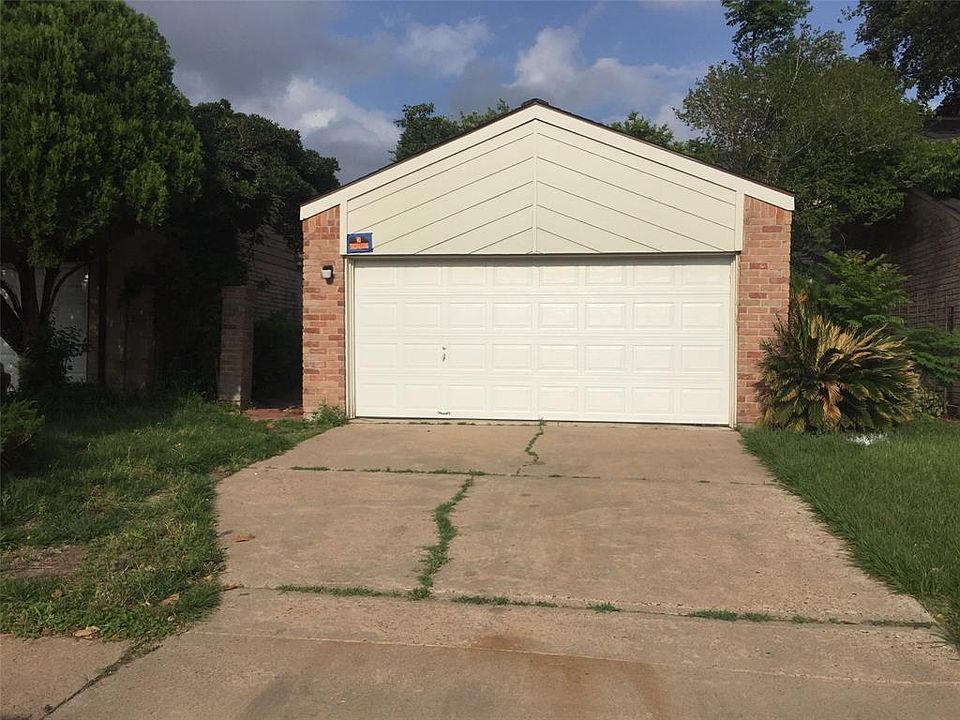 1st image of 12123 Stone West Dr