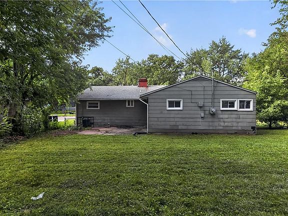 3rd image of 11403 Winchester Ave