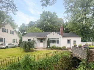810 Mountain Ave, Bound Brook, NJ 08805