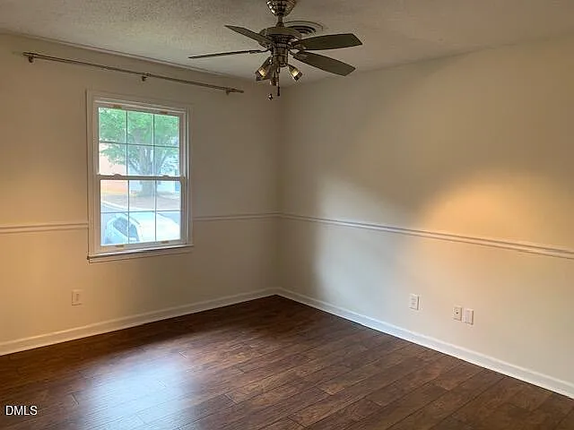 1133 Nottingham Cir — Photo 10