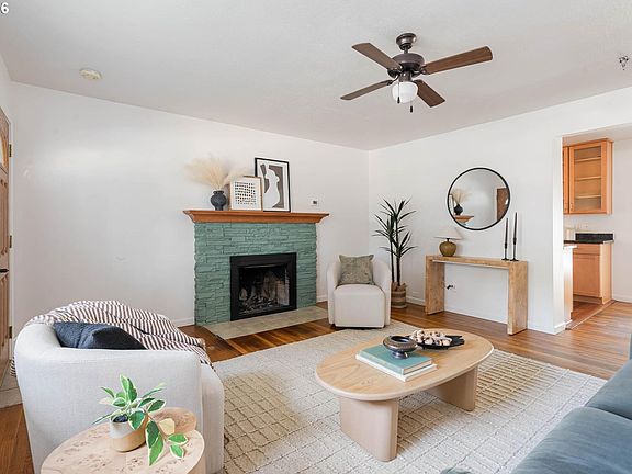 5th image of 2136 SE 181st Ave