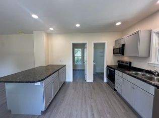 1031 S 21st St., Manitowoc, WI 54220