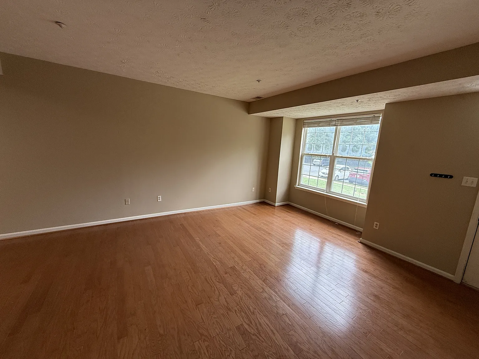 6452 Benjamins Ct — Photo 3