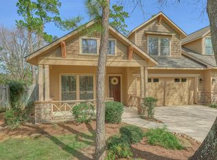 22 Douvaine Ct, The Woodlands, TX 77382