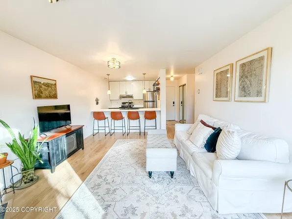 5300 E 4th Ave APT 110, Anchorage, AK 99508