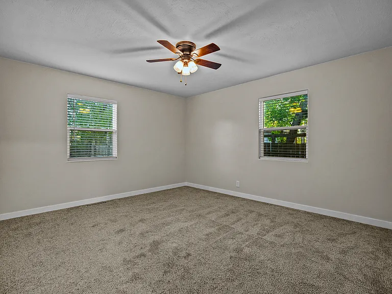 2897 Seely Rd — Photo 9
