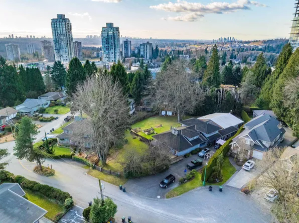 600 Bosworth St #602, Coquitlam, BC V3J 3V3