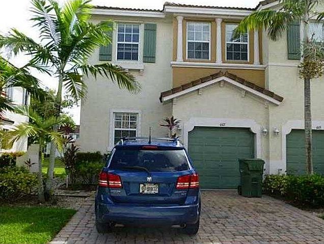 1st image of 447 NE 21st Ave