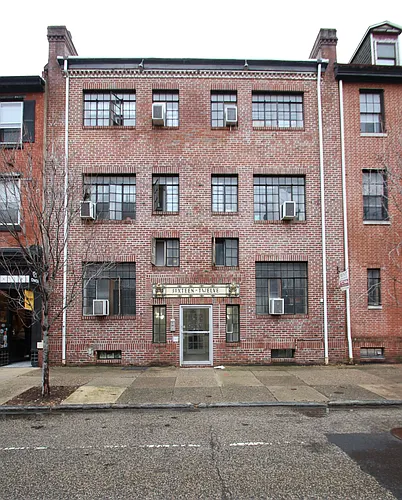 1612 Pine St Photo 1