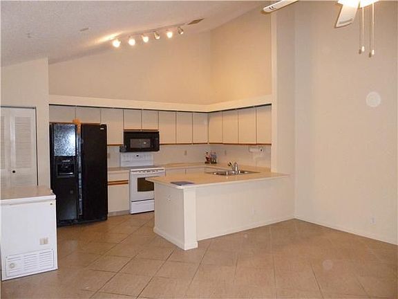 2nd image of 3756 Terrywood Dr APT D