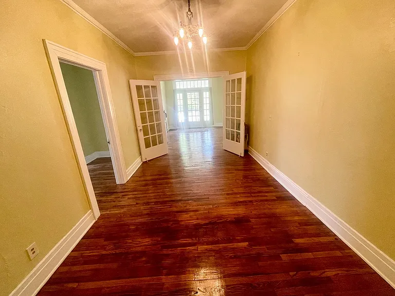 828 Jefferson St — Photo 8