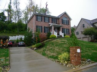 123 Steiner Dr, Pittsburgh, PA 15236