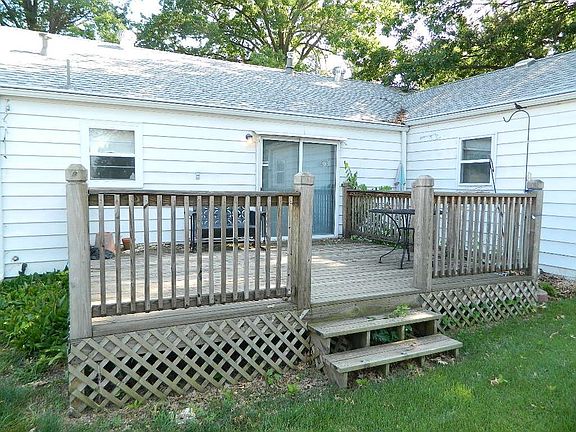 5th image of 3912 Oliver St