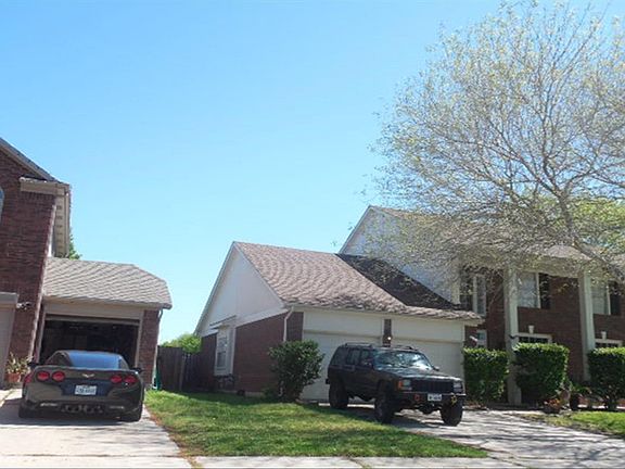 2nd image of 15719 Constitution Ln