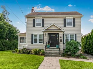 48 Orchard St, Eastchester, NY 10709