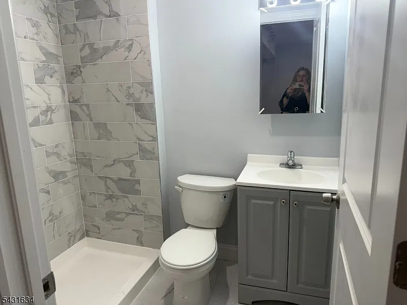 3 bed, 2.0 bath, $2,600 — Photo 4