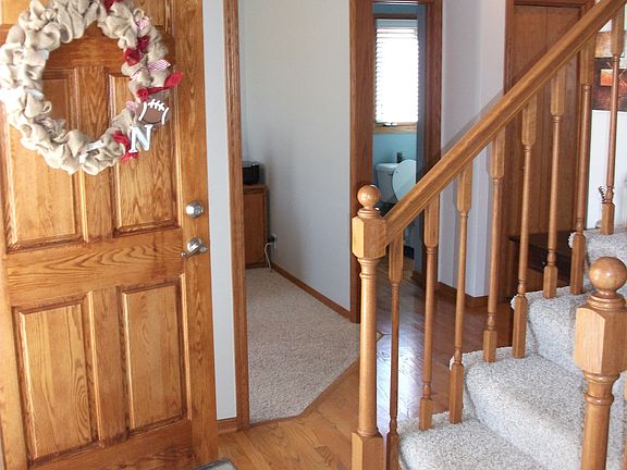 3rd image of 17018 Seward St