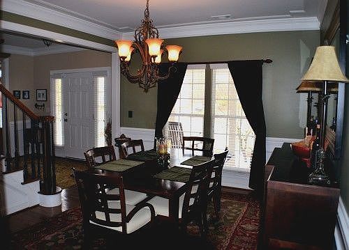 4th image of 282 Corona Cir