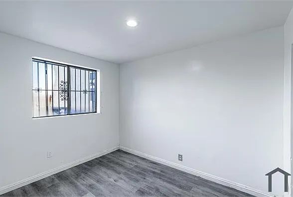 1757 W Century Blvd #B — Photo 8