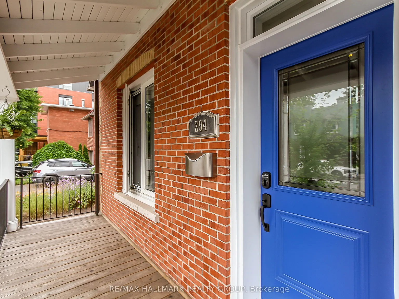 3 bed, $4,300 — Photo 4