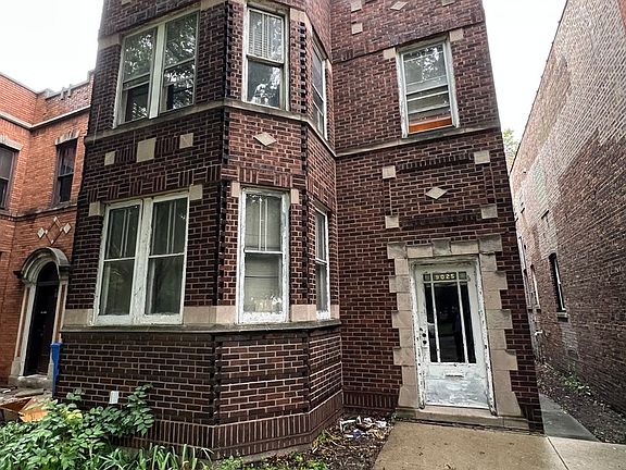 2nd image of 9025 S Muskegon Ave