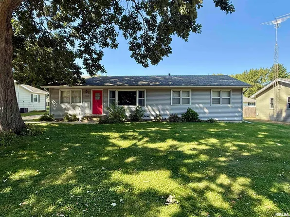 784 S Broad St, Knoxville, IL 61448