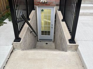 846 Francine Cres, Mississauga, ON L5V0E2