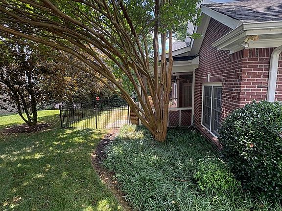 3rd image of 1849 Stone Harbor Way