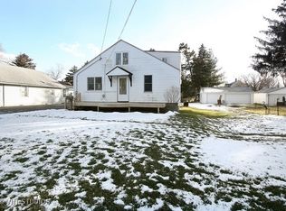 1128 McDonald Ave, Aurora, IL 60506