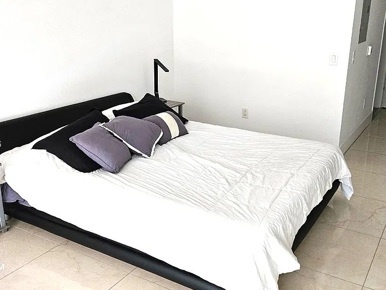1300 Brickell Bay Dr #2112 — Photo 3