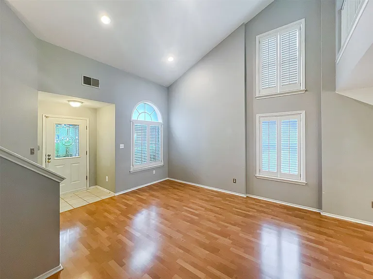 7521 Peabody Dr — Photo 6