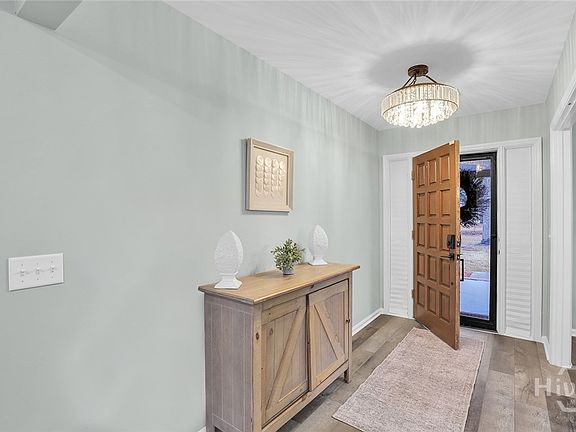 3rd image of 206 Hillary Road